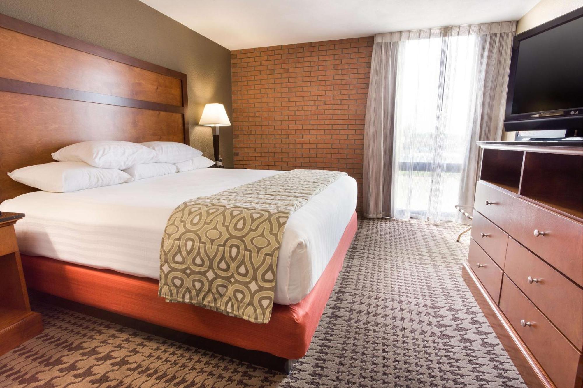 Drury Inn & Suites Jackson Mo Екстериор снимка